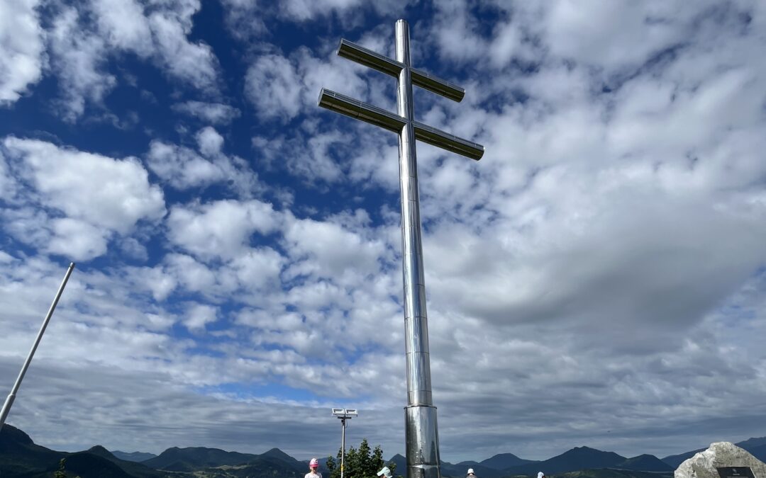 Každoročná turistická vychádzka ku krížu